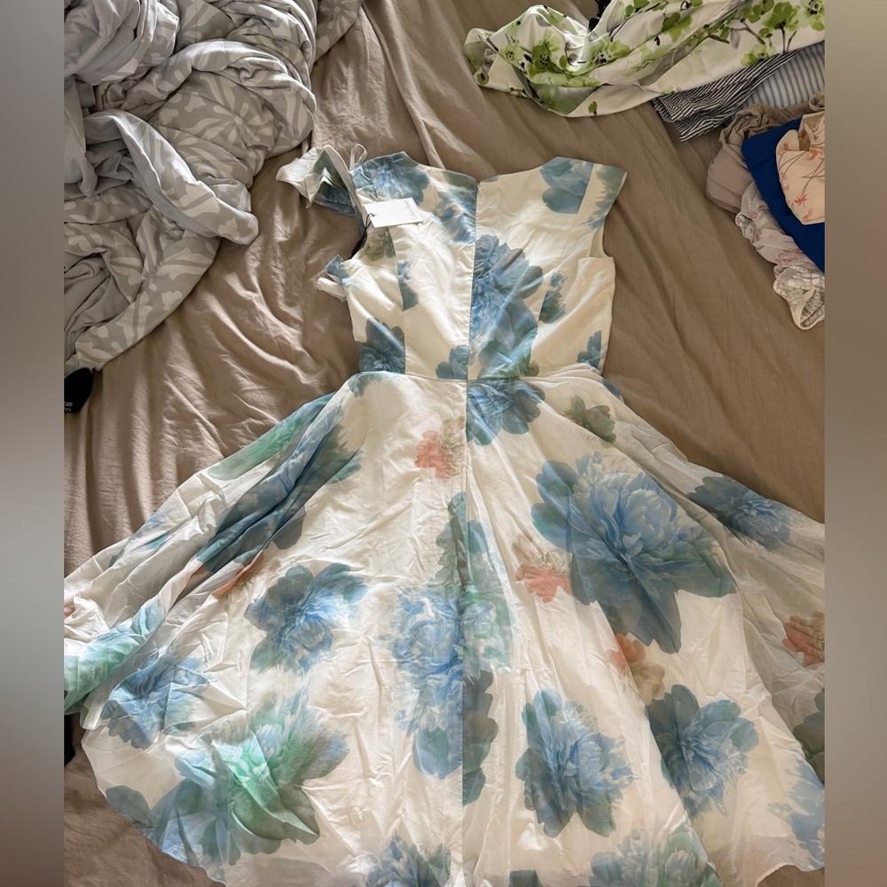 Floral Calvin Klein Dress - Picture 2 of 4